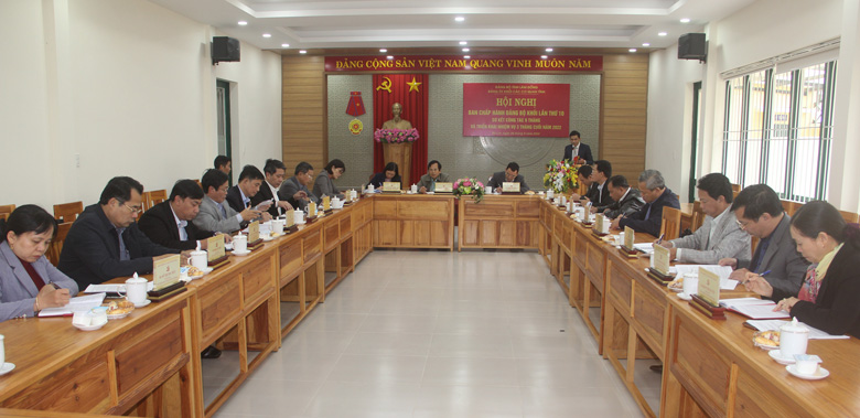 Đảng uỷ Khối Các cơ quan tỉnh kết nạp 88 đảng viên mới trong 9 tháng