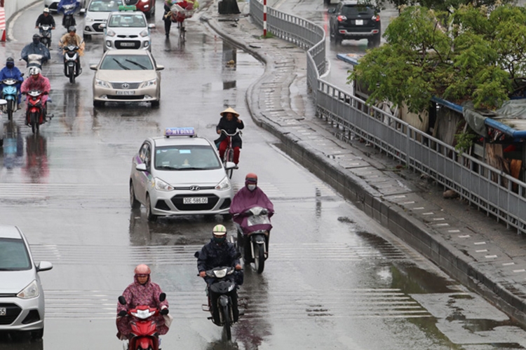 Thời tiết ngày 5/10: Trung Bộ, Tây Nguyên và Nam Bộ có mưa dông