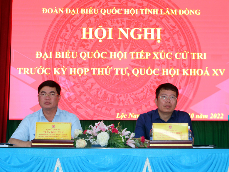Các ĐBQH tiếp xúc cử tri tại xã Lộc Nam, huyện Bảo Lâm