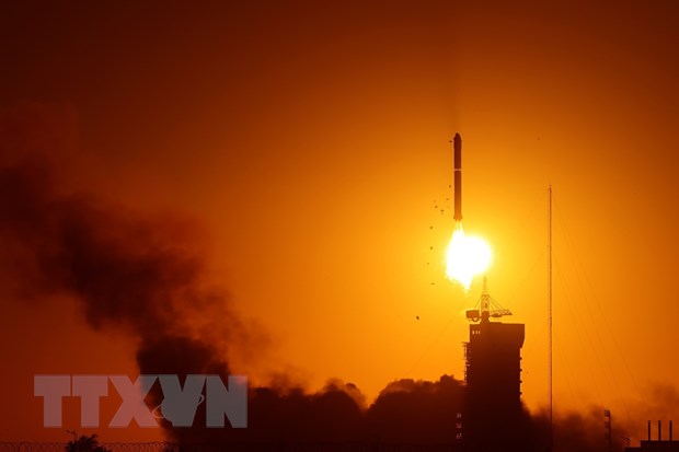 Tên lửa đẩy Trường Chinh-2D mang theo vệ tinh rời bệ phóng tại Trung tâm Phóng Vệ tinh Tửu Tuyền, Trung Quốc, ngày 9/10/2022