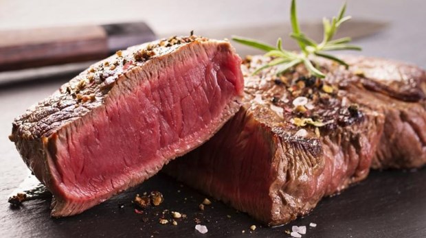 Phát hiện bất ngờ về liên hệ giữa tiêu thụ thịt đỏ và nguy cơ đột quỵ