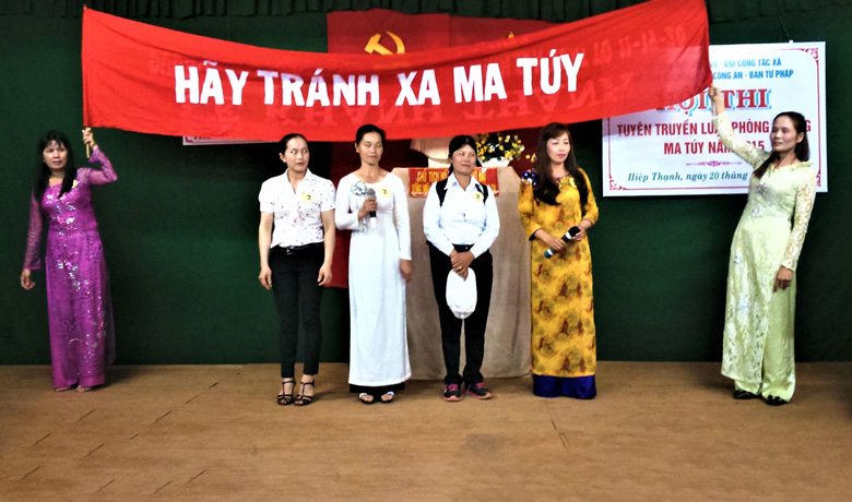 Một tiểu phẩm tham dự Hội thi Tuyên truyền về phòng, chống ma túy do Đội Công tác xã hội tình nguyện xã Hiệp Thạnh phối hợp với các đơn vị tổ chức
