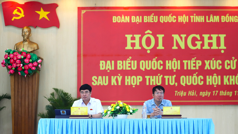 Tổ Đại biểu Quốc hội tỉnh Lâm Đồng tiếp xúc với cử tri huyện Đạ Tẻh