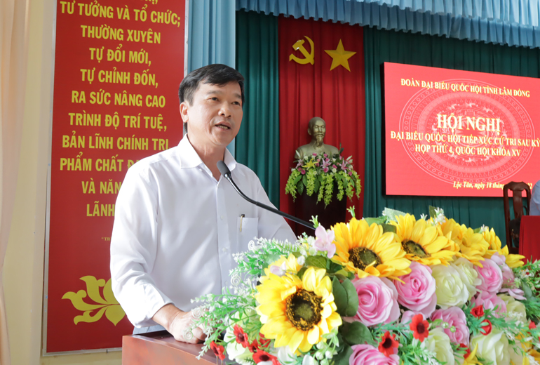 Ông Nguyễn Ngọc Nhi - Chủ tịch UBND huyện Bảo Lâm giải trình một số vấn đề cử tri quan tâm