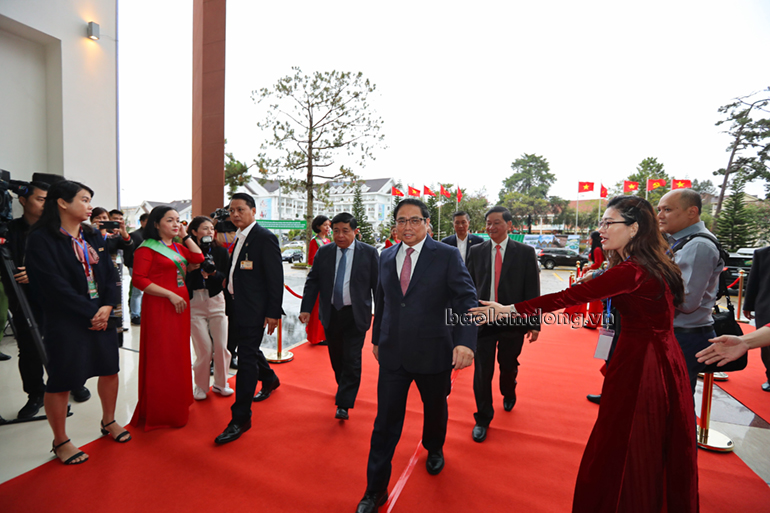 Thủ tướng Phạm Minh Chính chủ trì Hội nghị triển khai Chương trình hành động của Chính phủ thực hiện Nghị quyết số 23