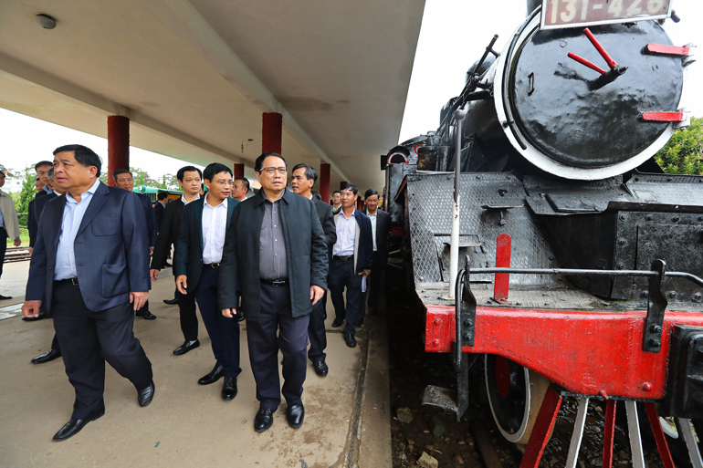 Thủ tướng Chính phủ Phạm Minh Chính thăm Ga Đà Lạt 