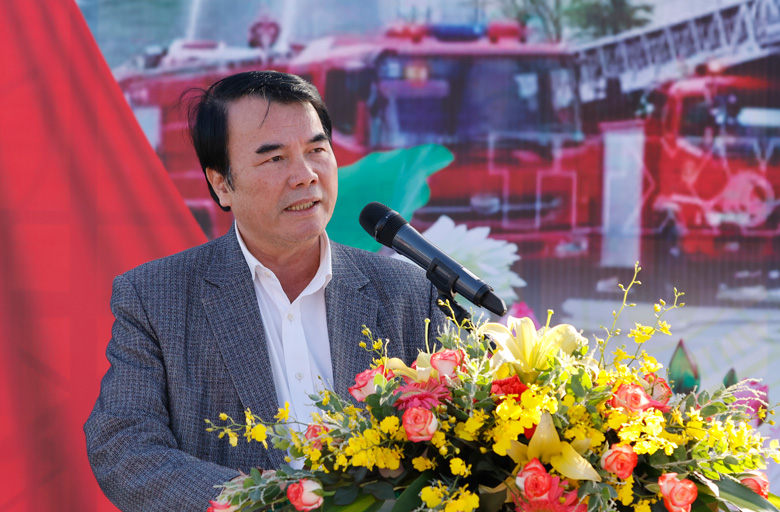 Phó Chủ tịch UBND tỉnh Lâm Đồng Phạm S phát biểu chỉ đạo tại buổi thực tập Phương án chữa cháy và cứu nạn cứu hộ