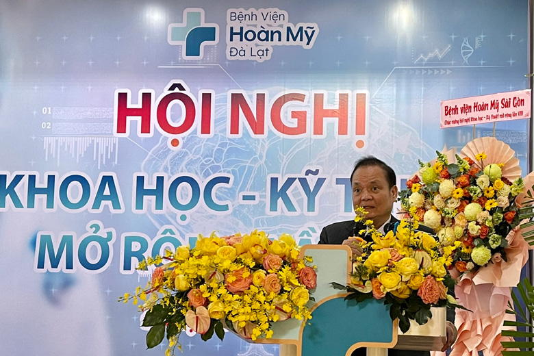 TS-BS Nguyễn Xuân Vinh - Giám đốc Bệnh viện Hoàn Mỹ Đà Lạt phát biểu khai mạc hội nghị