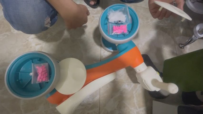 Số lượng ma túy do đối tượng Phan Quốc Huy cất giấu trong bánh xe đồ chơi trẻ em bằng nhựa