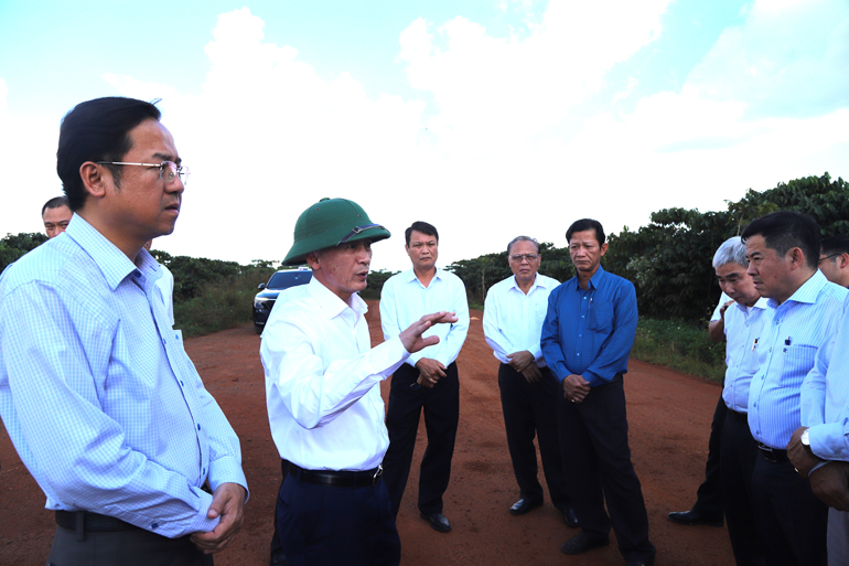Chủ tịch UBND tỉnh Lâm Đồng Trần Văn Hiệp chỉ đạo nhanh chóng hoàn thành Dự án đường Nguyễn Thái Bình