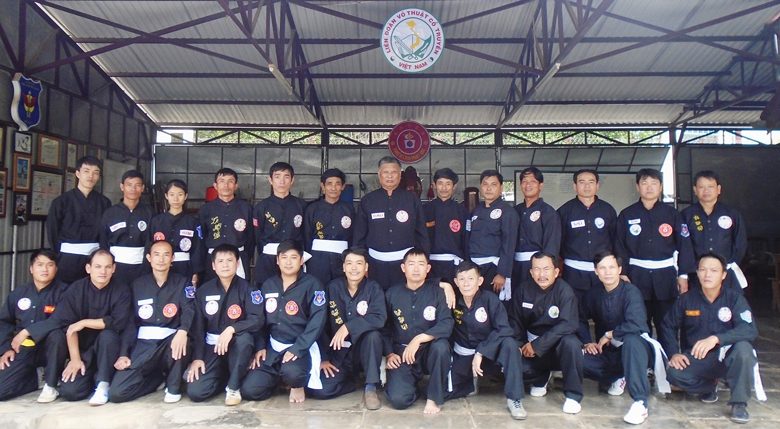 Các võ sư, huấn luyện viên võ thuật cổ truyền Lâm Đồng tại kỳ thi thăng đẳng