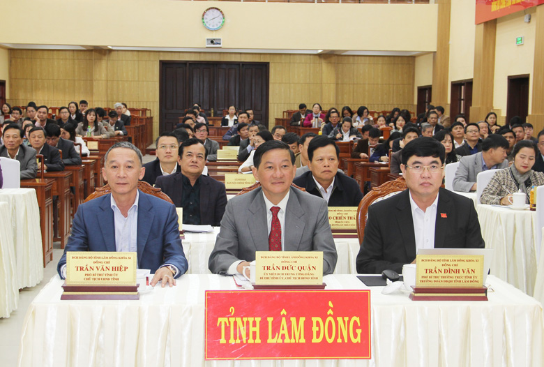 Các đồng chí Thường trực Tỉnh ủy dự Hội nghị tại điểm cầu Lâm Đồng