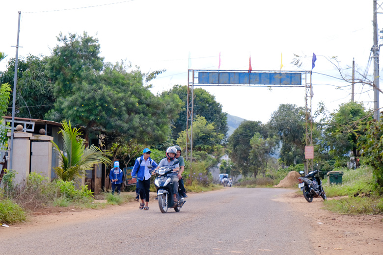 Nhu cầu nâng cấp các tuyến đường trên địa bàn huyện Di Linh rất lớn