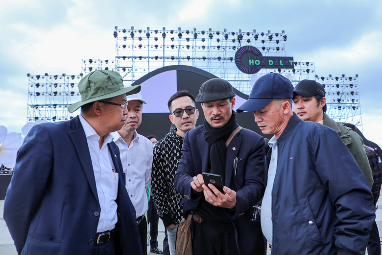 Chủ tịch UBND tỉnh Lâm Đồng kiểm tra, rà soát các công trình Festival Hoa 2022