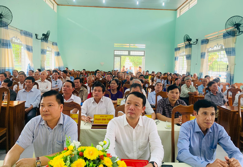Các đồng chí lãnh đạo TP Huế, lãnh đạo huyện Đạ Tẻh tham dự buổi gặp mặt