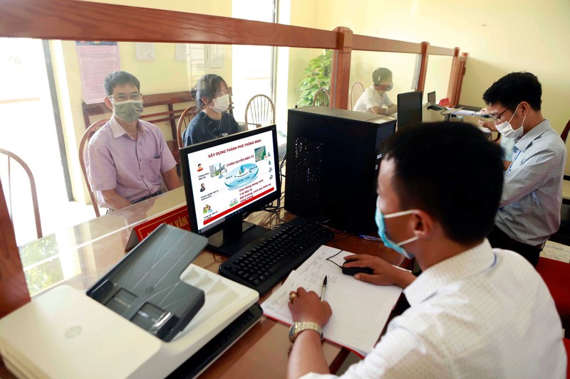Sử dụng phần mềm một cửa điện tử tại bộ phận “một cửa” xã Quất Lưu, huyện Bình Xuyên (tỉnh Vĩnh Phúc)