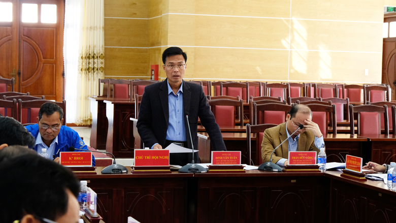 Đồng chí Đinh Văn Tuấn – Bí thư Huyện uỷ kết luận tại hội nghị