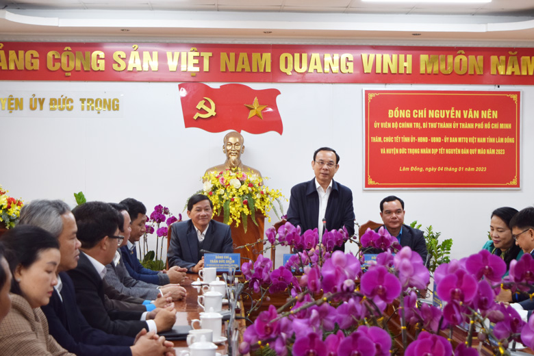 Bí thư Thành ủy Thành phố Hồ Chí Minh Nguyễn Văn Nên thăm, tặng quà tết tại Lâm Đồng