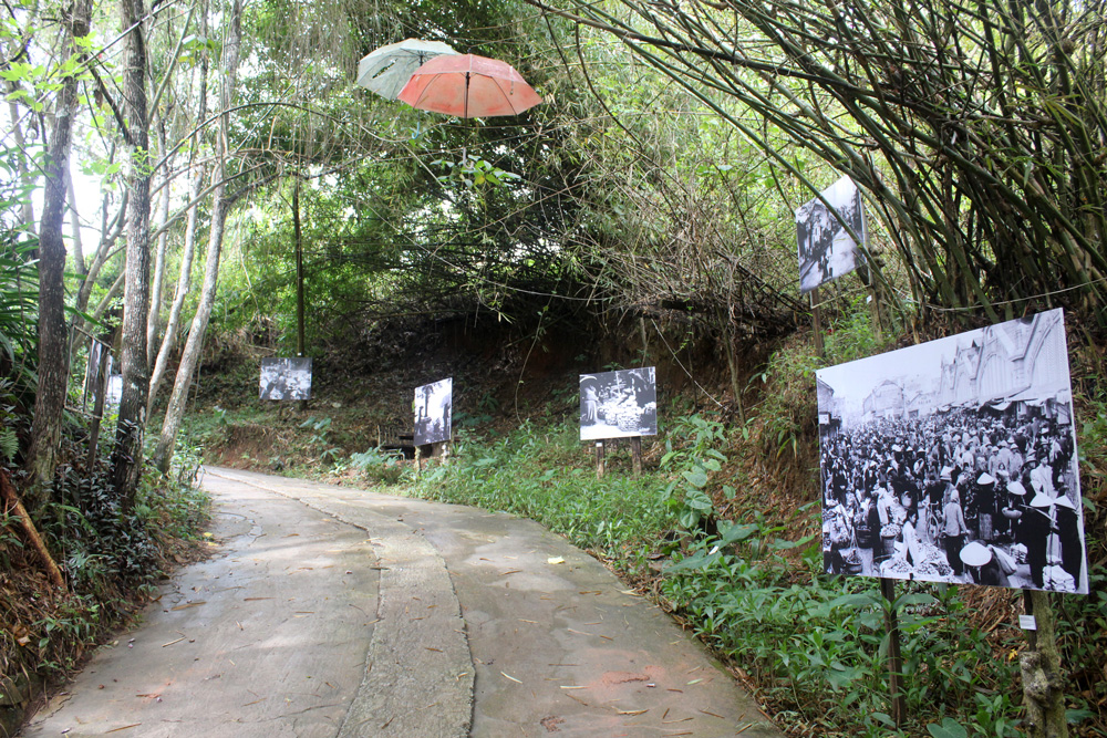 Triển lãm ảnh Gánh hàng rong và những tiếng rao trên đường phố Hà Nội