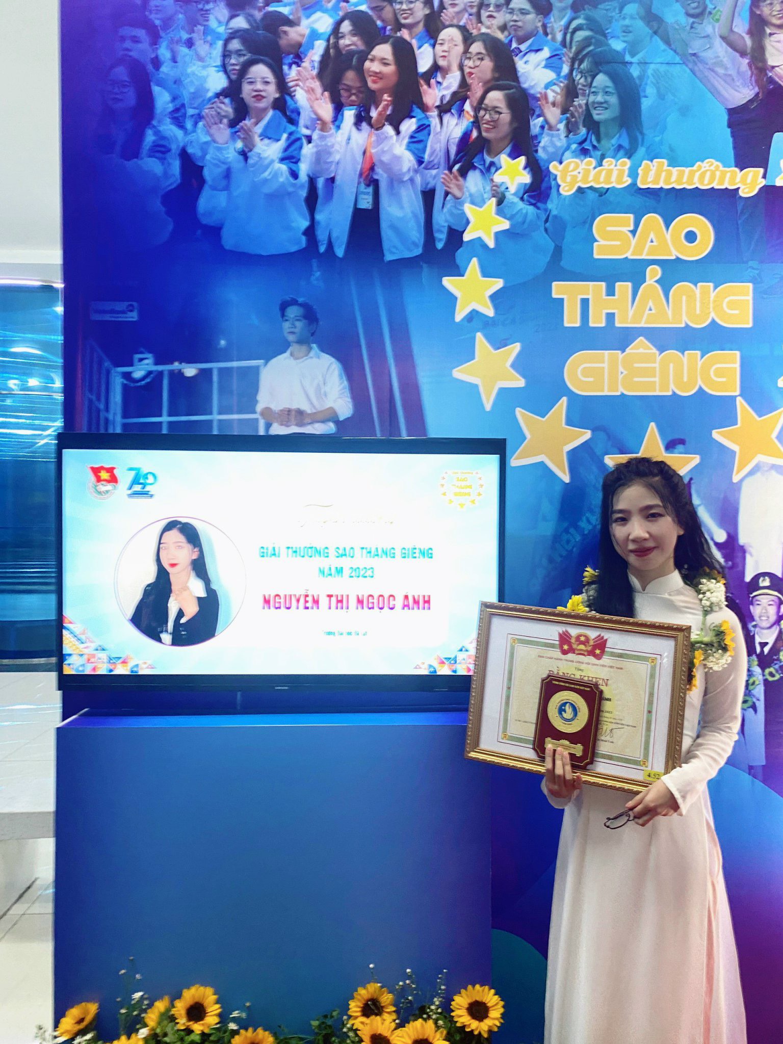 Em Nguyễn Thị Ngọc Ánh là sinh viên duy nhất của tỉnh Lâm Đồng được nhận giải thưởng Sao Tháng Giêng năm 2023