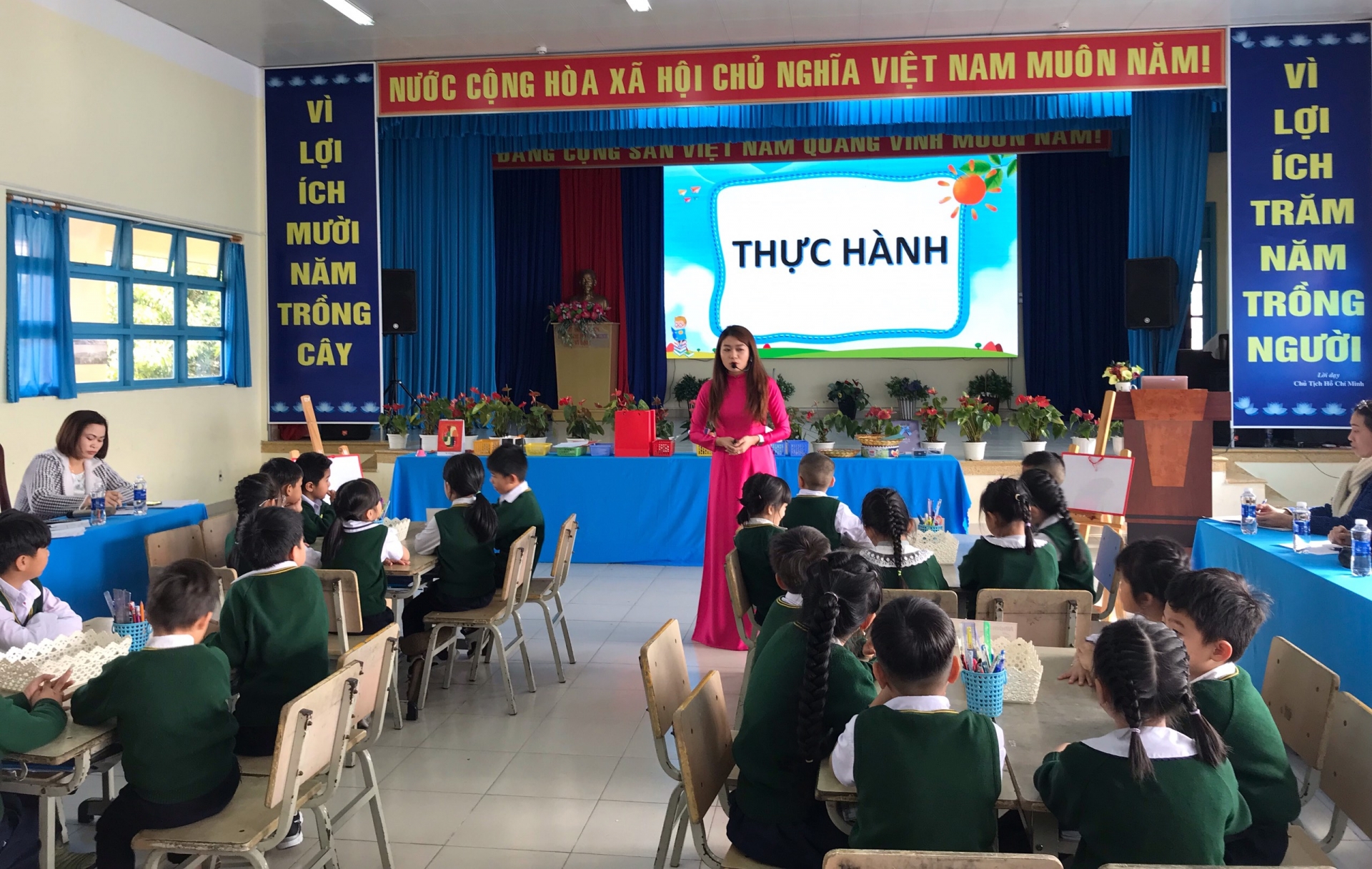 Trường Tiểu học thực nghiệm Lê Quý Đôn tổ chức chuyên đề “Tích hợp dạy học STEM trong môn Toán lớp 2”