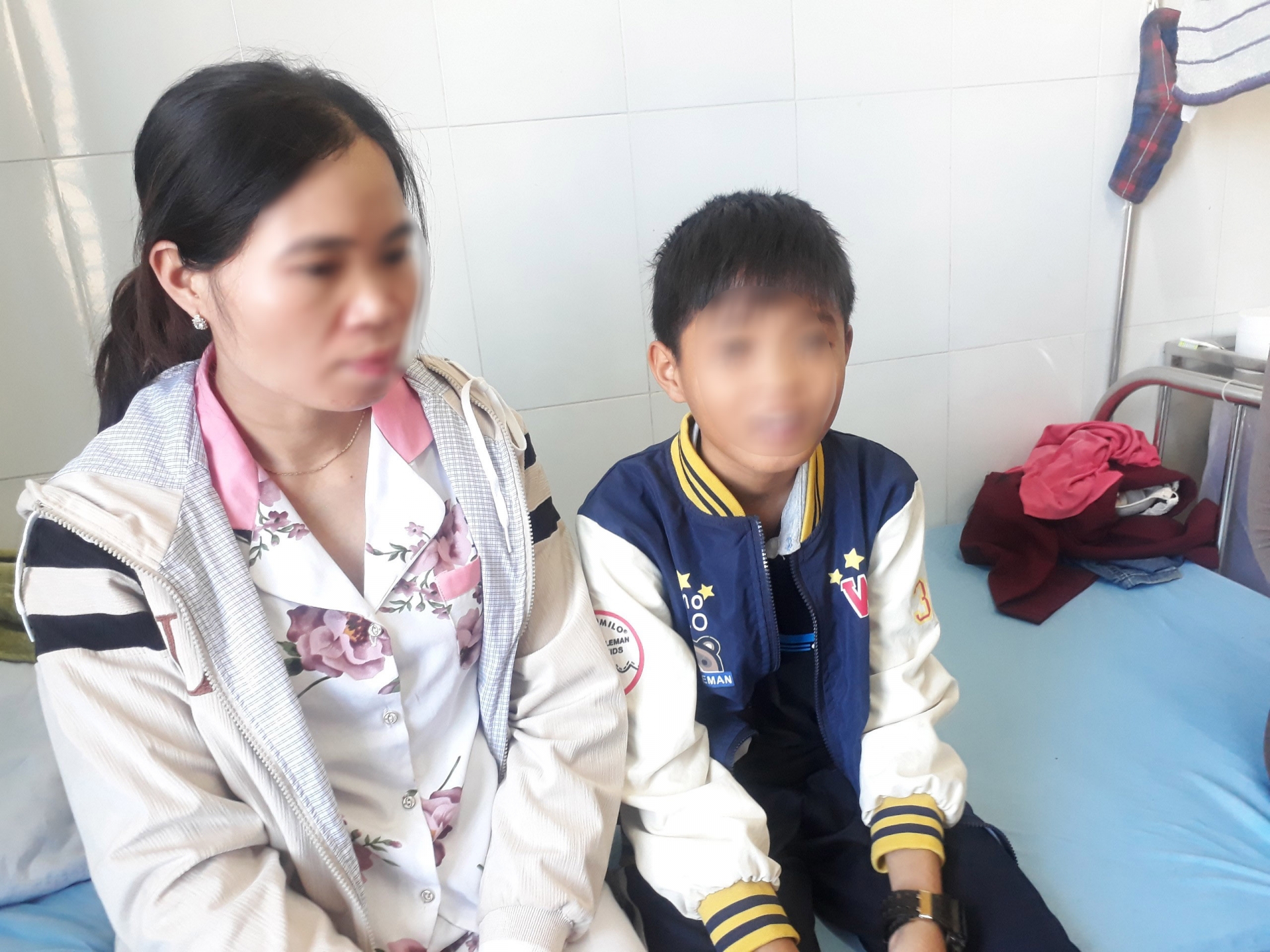 Hiện tới sáng 3/1, sức khoẻ em H. đã cơ bản ổn định sau hơn 3 ngày được điều trị tại Bệnh viện Đa khoa Lâm Đồng.