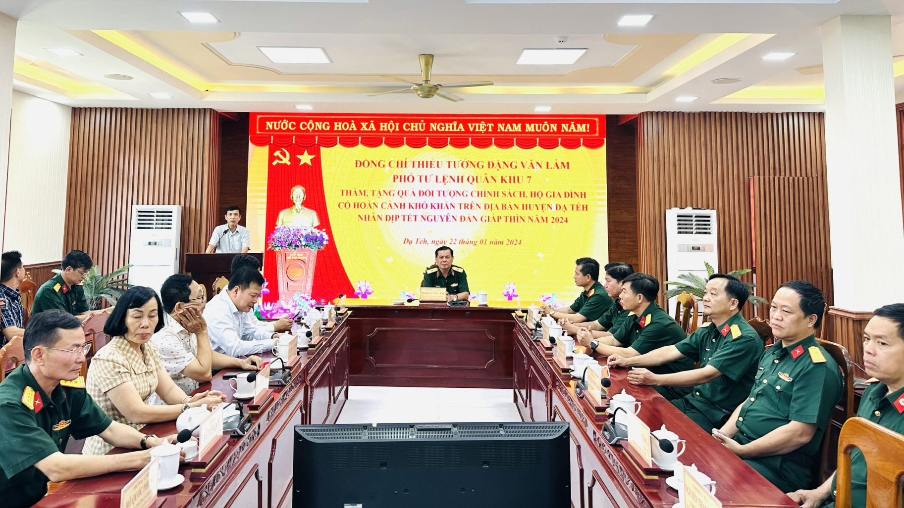 Đoàn công tác của Bộ Tư lệnh Quân khu 7 thăm và chúc tết Huyện uỷ, UBND, Ủy ban MTTQ Việt Nam huyện Đạ Tẻh