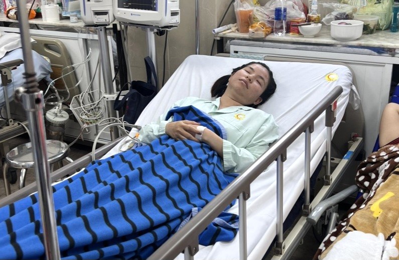Chị Linh bị chấn thương sọ não đang điều trị tại Bệnh viện Chợ Rẫy