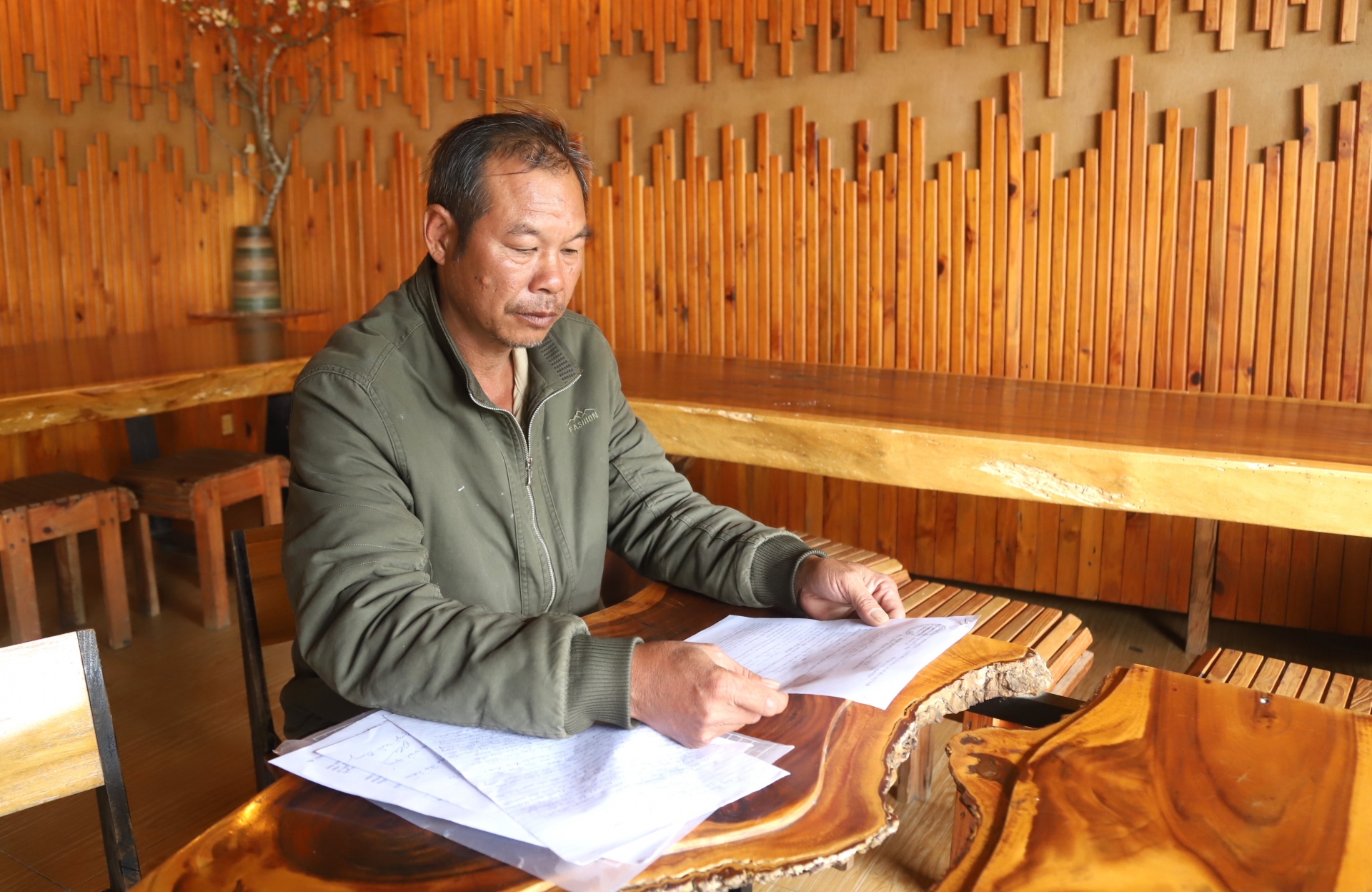 Ông Khổng Văn Đạo phản ánh vụ việc bị ông Nguyễn Huy Chinh chiếm đoạt số tiền 920 triệu đồng nhưng năm lần bảy lượt hứa không trả
