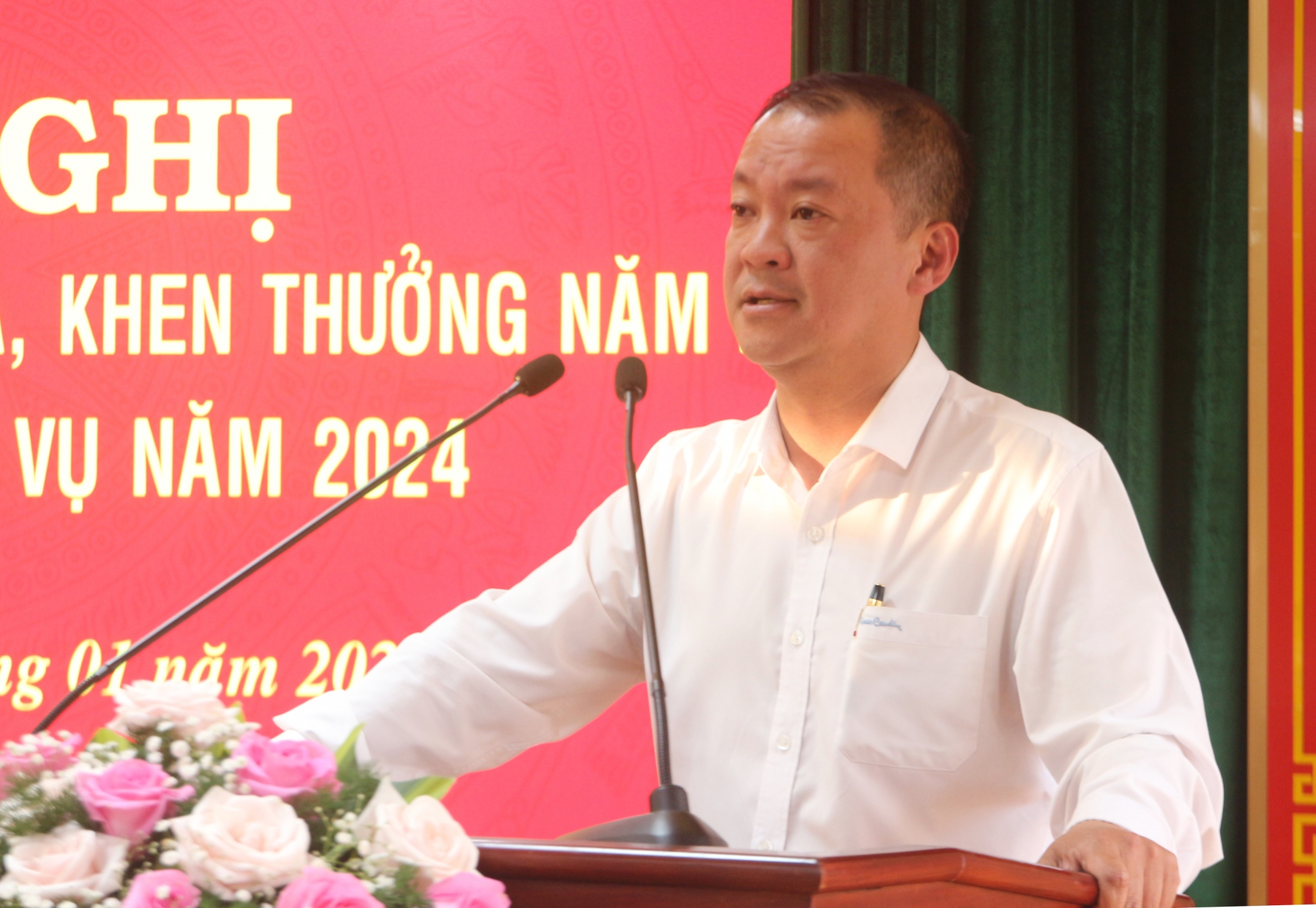 Đồng chí Vũ Quang Lâm - Phó Trưởng ban Tổ chức Tỉnh ủy phát biểu chỉ đạo tại hội nghị