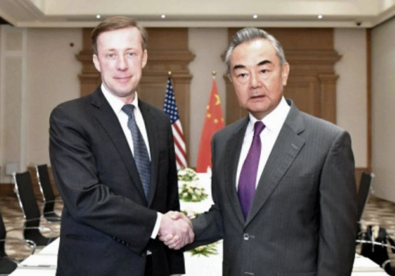 Cố vấn an ninh quốc gia Mỹ Jake Sullivan và Ngoại trưởng Trung Quốc Vương Nghị