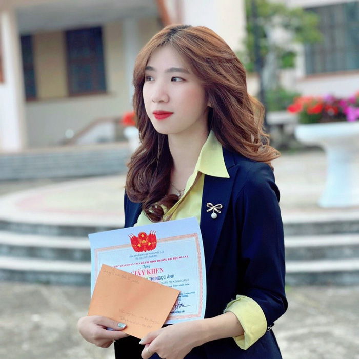 Nguyễn Thị Ngọc Ánh là sinh viên
duy nhất của tỉnh Lâm Đồng được nhận giải thưởng Sao tháng Giêng năm 2023