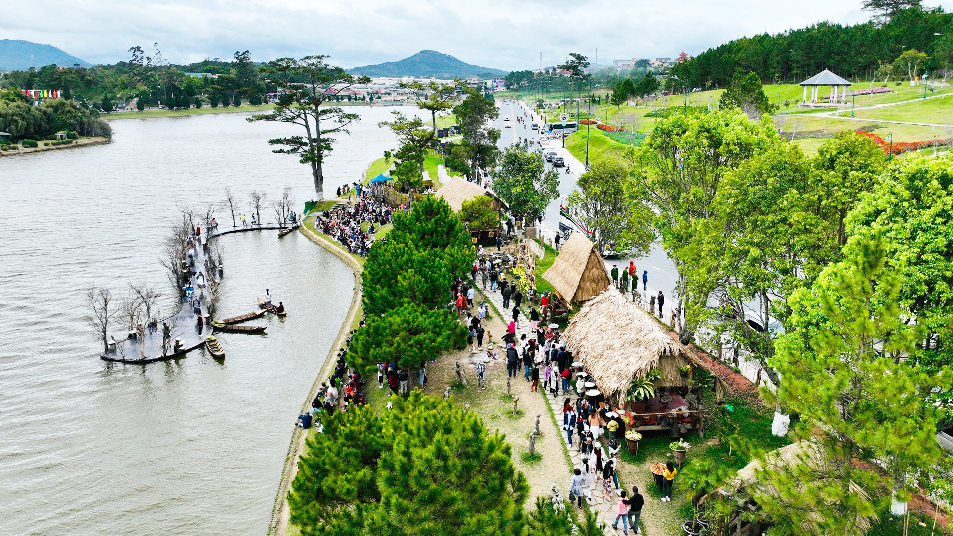 Phát triển du lịch Lâm Đồng trở thành ''Thiên đường xanh''