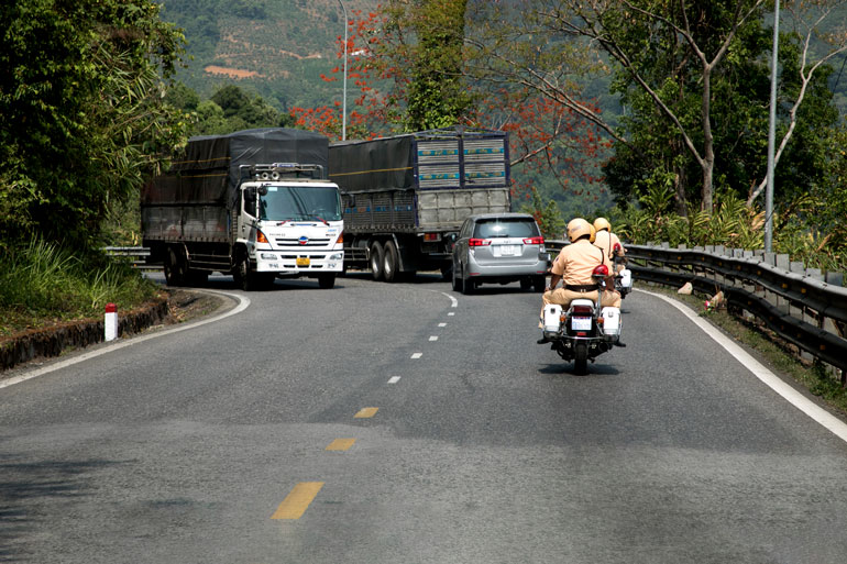 Cấm ô tô tải trên 20 tấn lưu thông qua đèo Bảo Lộc dịp Tết Nguyên đán 2024 