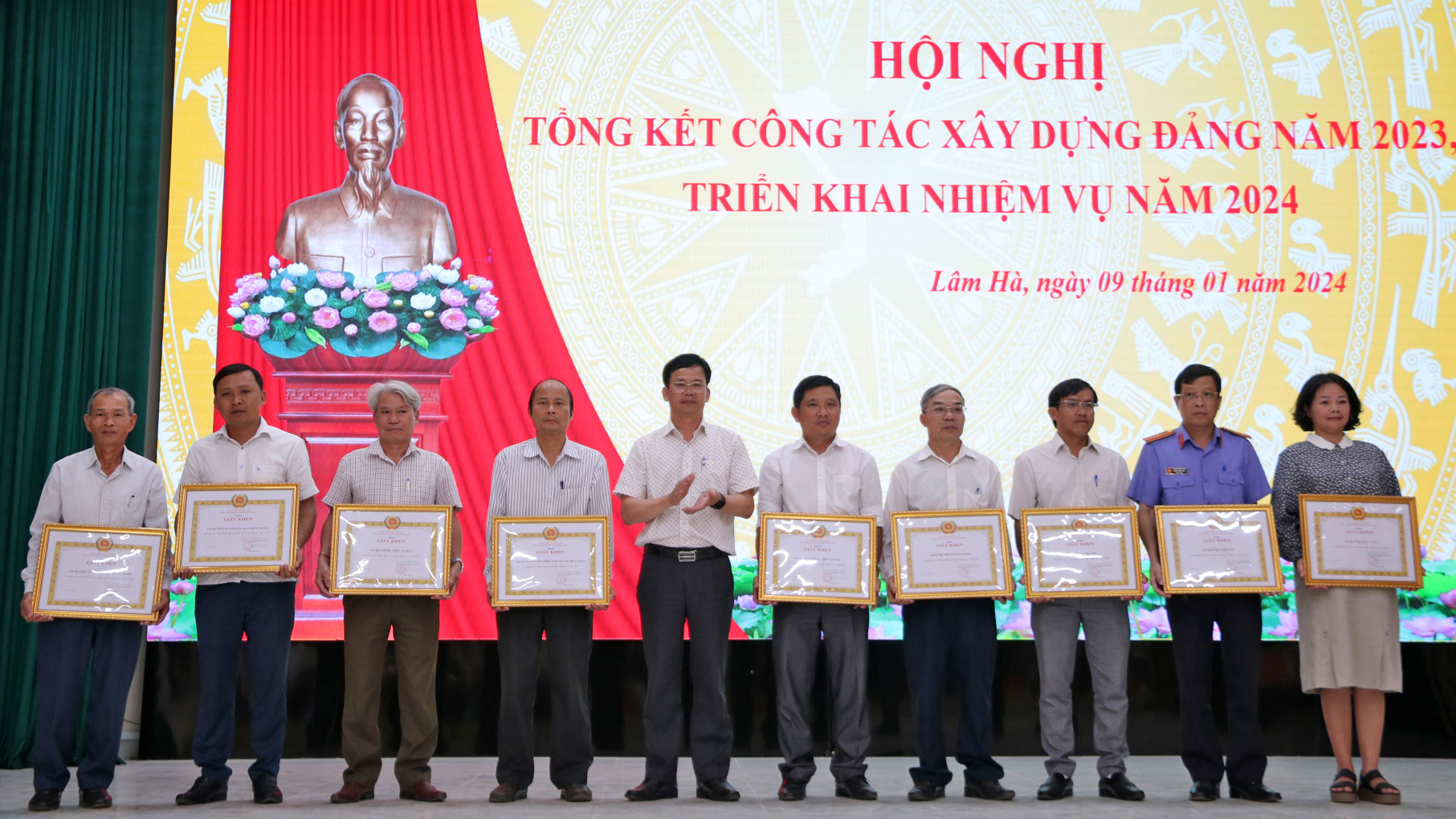 Lâm Hà tổng kết công tác xây dựng Đảng năm 2023 và triển khai nhiệm vụ năm 2024
