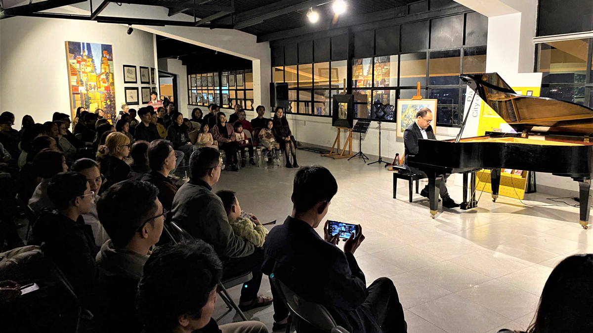 Đà Lạt: Đêm nhạc độc tấu Piano cổ điển tại Phố Bên Đồi