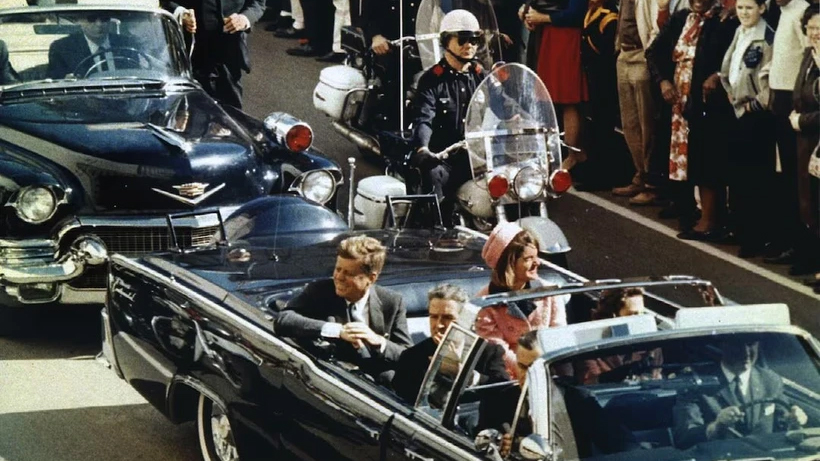 Tổng thống Mỹ ra lệnh công bố hàng nghìn tài liệu mật vụ ám sát John F. Kennedy