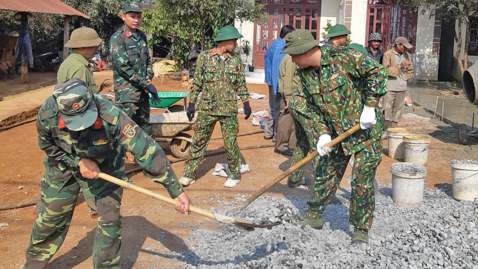 10 năm thực hiện tốt nhiệm vụ xây dựng nền quốc phòng toàn dân