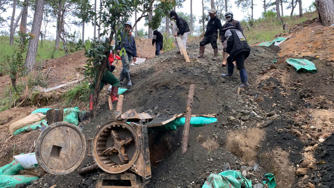 Lạc Dương: Truy quét, giải tỏa nóng các điểm khai thác khoáng sản trái phép