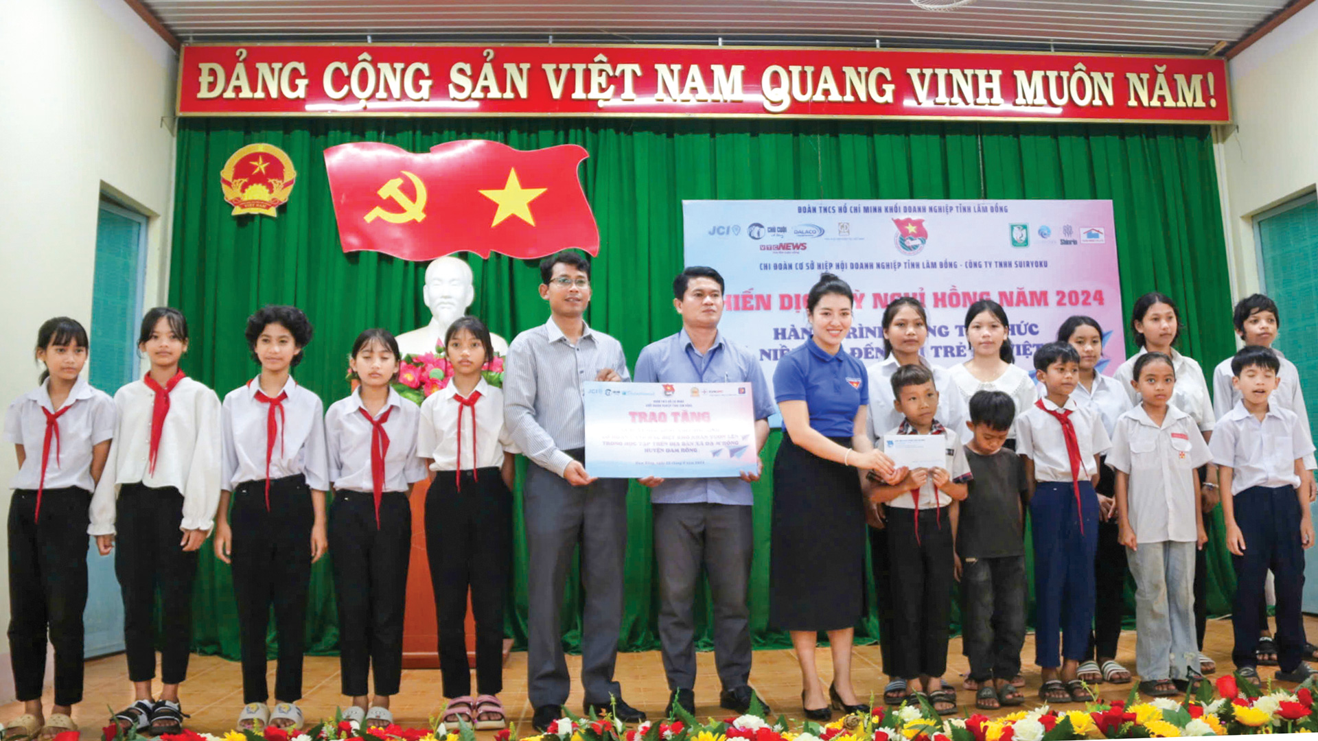 Đoàn Khối Doanh nghiệp với Phong trào Thanh niên tình nguyện