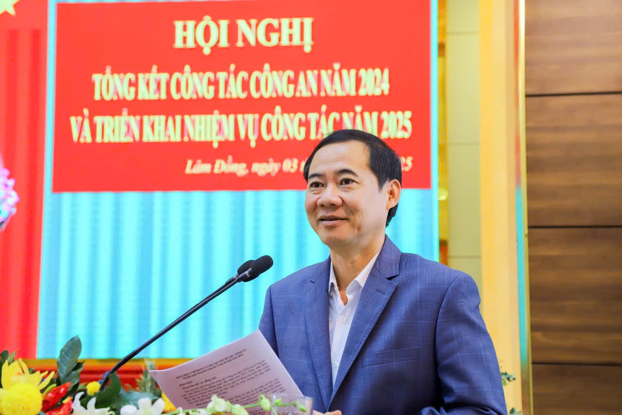 Đồng chí Nguyễn Thái Học - Quyền bí thư tỉnh ủy phát biểu chỉ đạo hội nghị