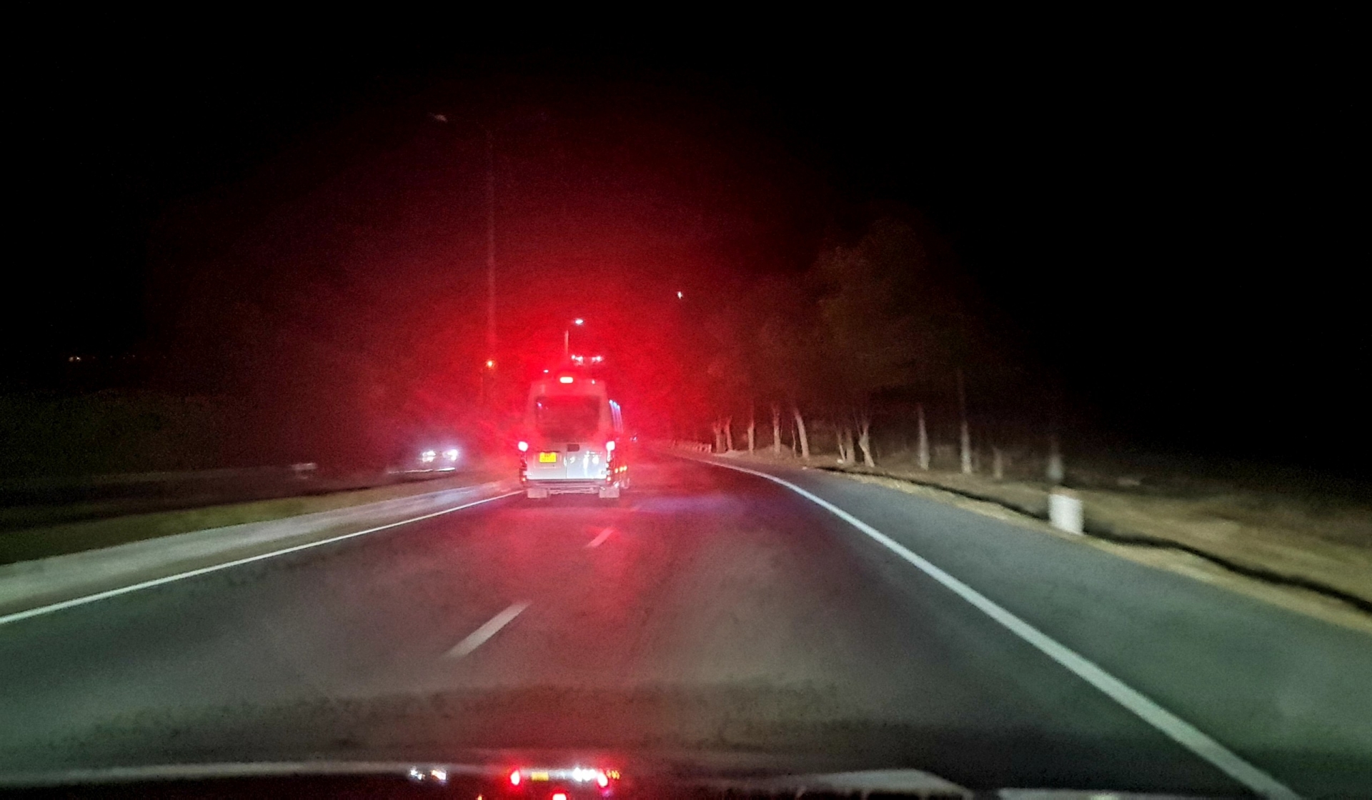 Cao tốc Liên Khương - Prenn nhiều đoạn không có đèn chiếu sáng, nguy cơ mất an toàn giao thông