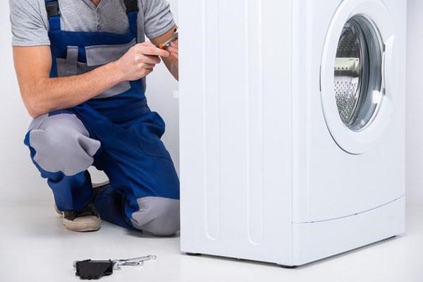 Sau một thời gian sử dụng, máy giặt có thể gặp phải tình trạng hỏng hóc