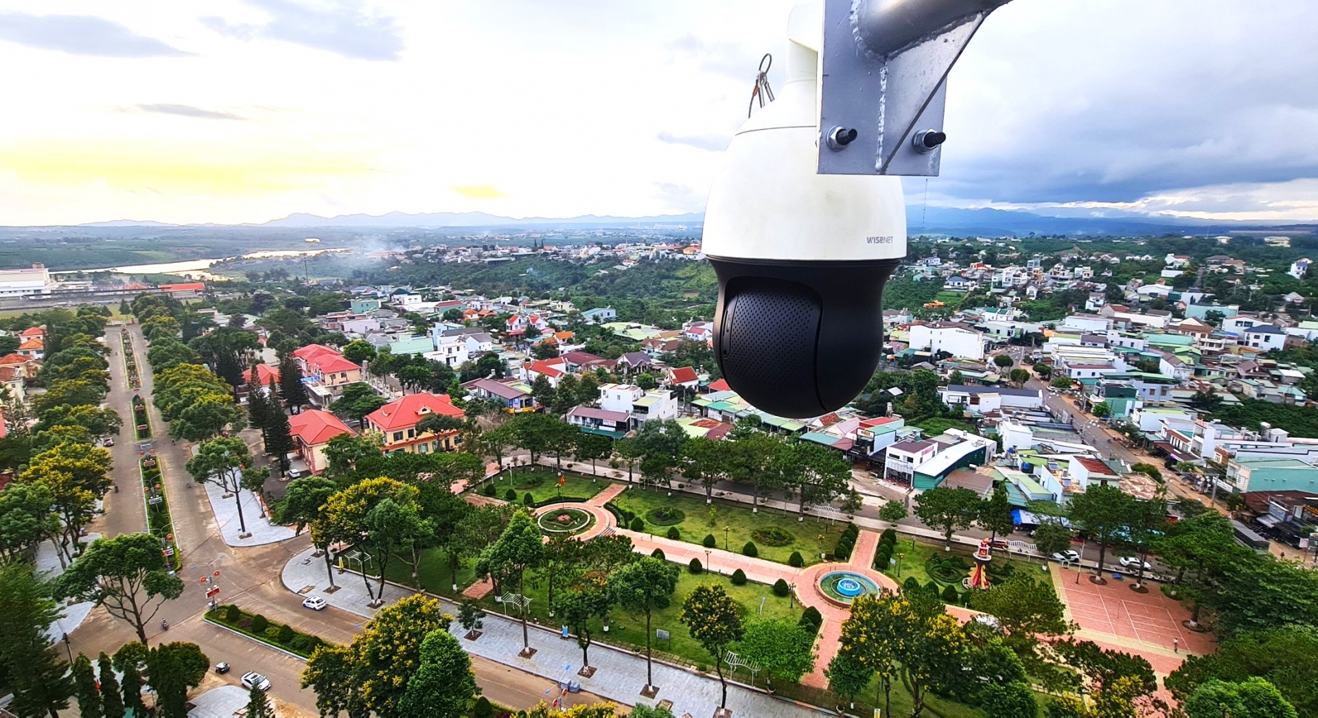 Camera phục vụ Trung tâm Điều hành thông minh huyện Bảo Lâm 