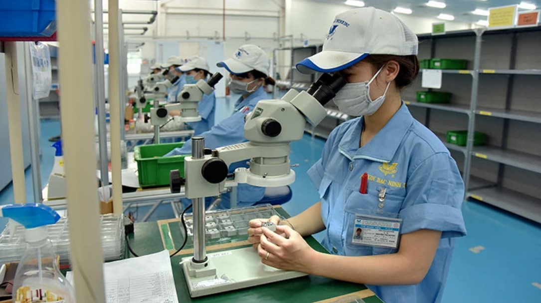 Sản xuất linh kiện cơ khí siêu chính xác tại Công ty TNHH Fujikin (Khu công nghiệp VSIP Bắc Ninh)