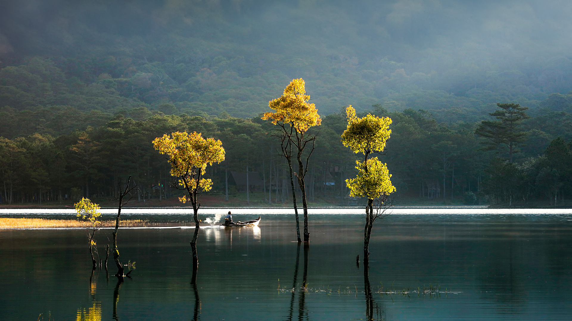 Cảnh đẹp từ thiên nhiên Đà Lạt
góp phần xây dựng các mô hình du lịch xanh. Ảnh: Võ Trang 