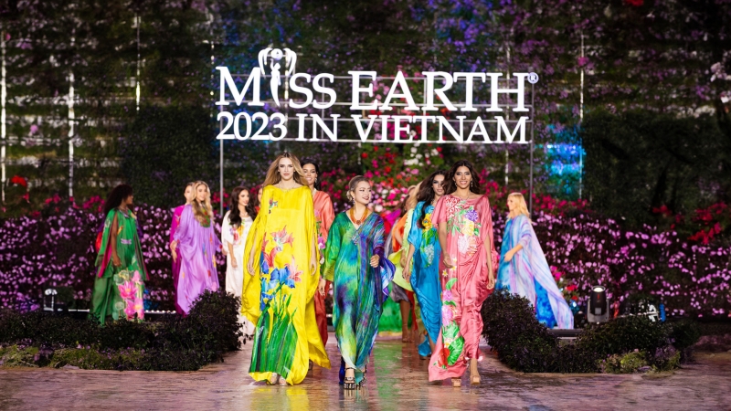 BÁO XUÂN GIÁP THÌN 2024: Hoa hậu trái đất cùng bảo vệ hành tinh xanh