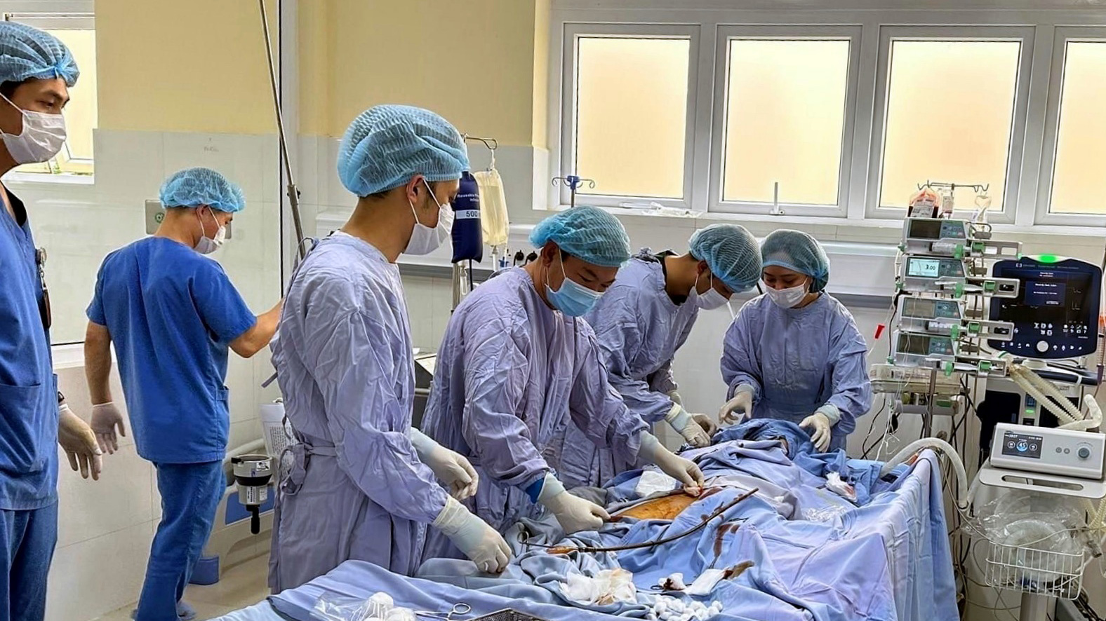  Bệnh viện Đa khoa Lâm Đồng triển khai kỹ thuật tim phổi nhân tạo (ECMO)
