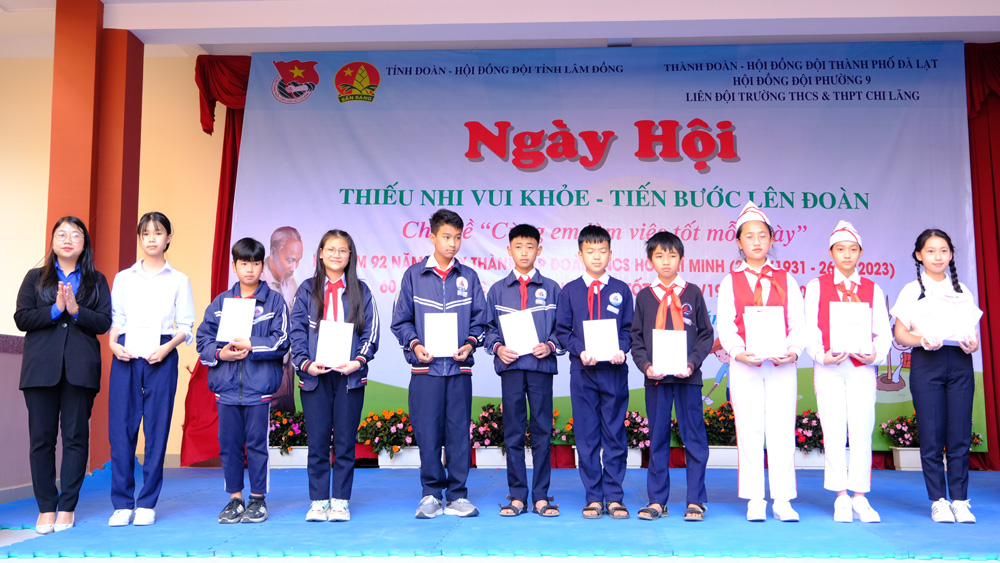 Đà Lạt: 300 học sinh tham gia thi rung chuông vàng ''Tiến bước lên Đoàn''