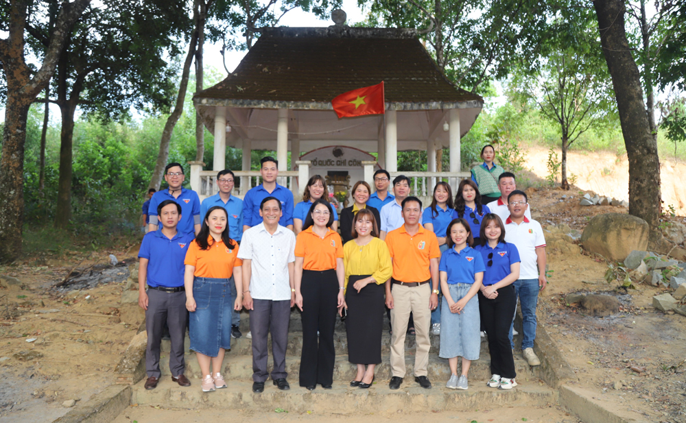 Tuổi trẻ Báo Lâm Đồng với hành trình về địa chỉ đỏ, vùng căn cứ cách mạng tại xã Đoàn Kết, huyện Đạ Huoai